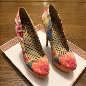 Jessica Simpson Floral Multicolor Platform High Heels Size 5 JS-Waleo